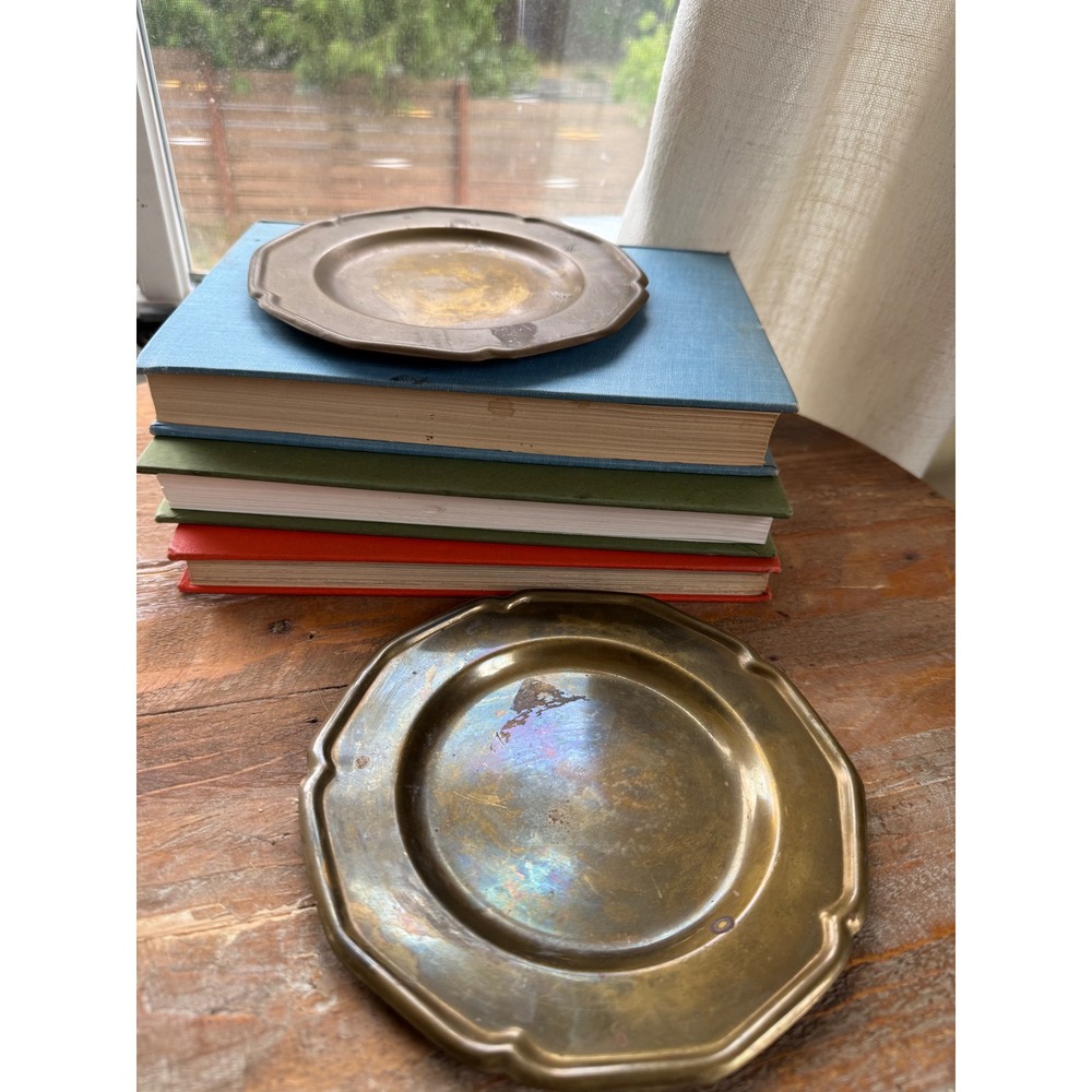 Vintage Brass Scalloped Edge Decorative Plates Set‎ of 2 Aged Patina 6.5 Inch